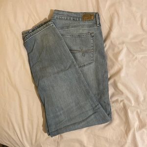 Levi Light Wash High Waisted Mom Jeans Size 18/20